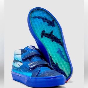 Collectors exclusive Vans Shark Week Velcro sneakers EUC sold out everywhere!